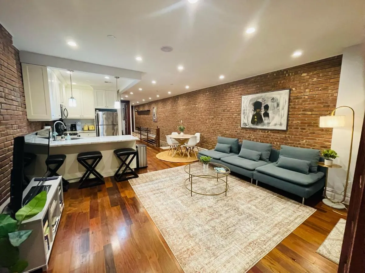 Historic Brownstone - Newly Renovated Brownstone On Historic Street With Outdoor Space New York United States