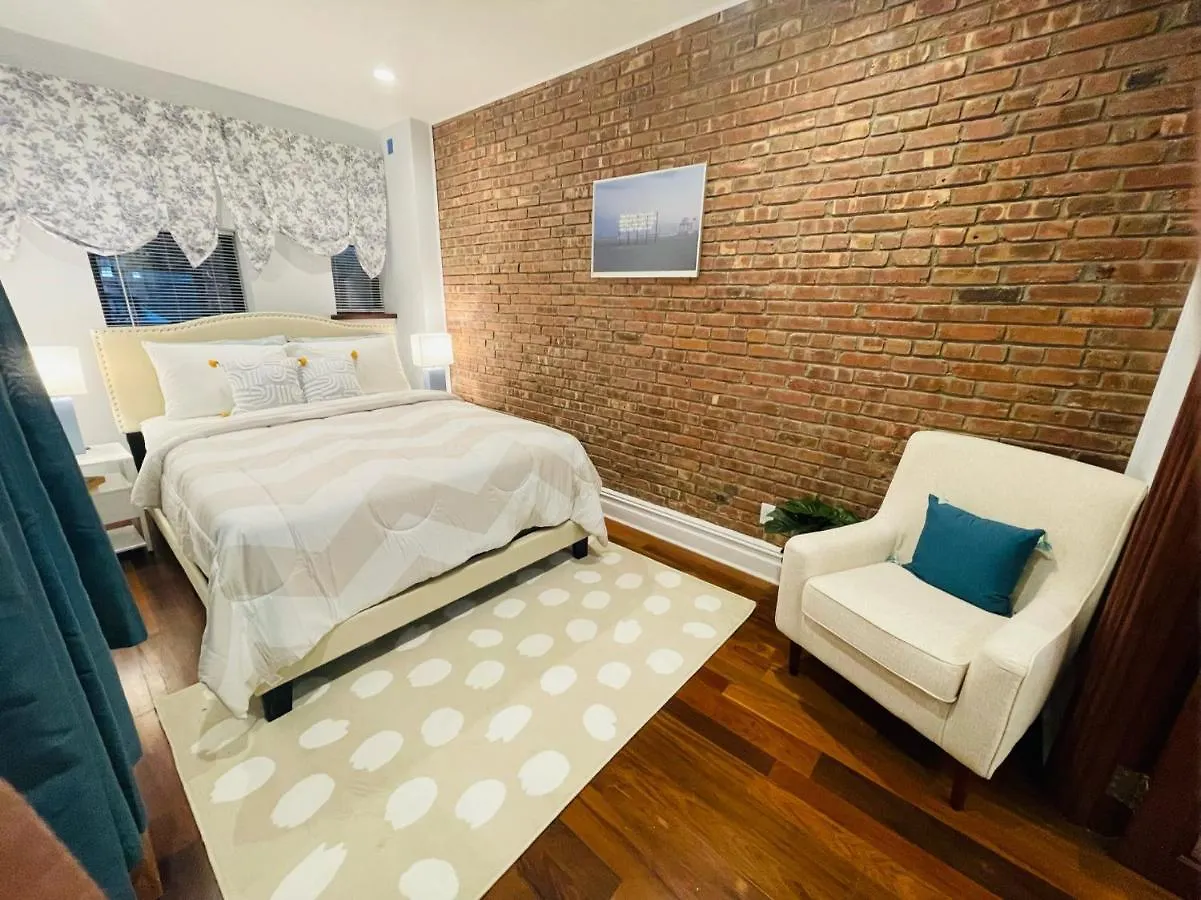 Historic Brownstone - Newly Renovated Brownstone On Historic Street With Outdoor Space New York United States