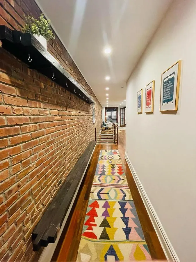 Historic Brownstone - Newly Renovated Brownstone On Historic Street With Outdoor Space New York 0*,
