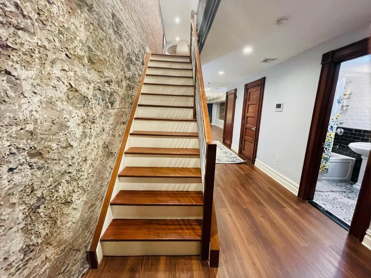 Historic Brownstone - Newly Renovated Brownstone On Historic Street With Outdoor Space New York 0*,
